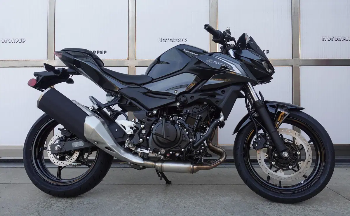Kawasaki Z 500 (2024 - 26) (2)