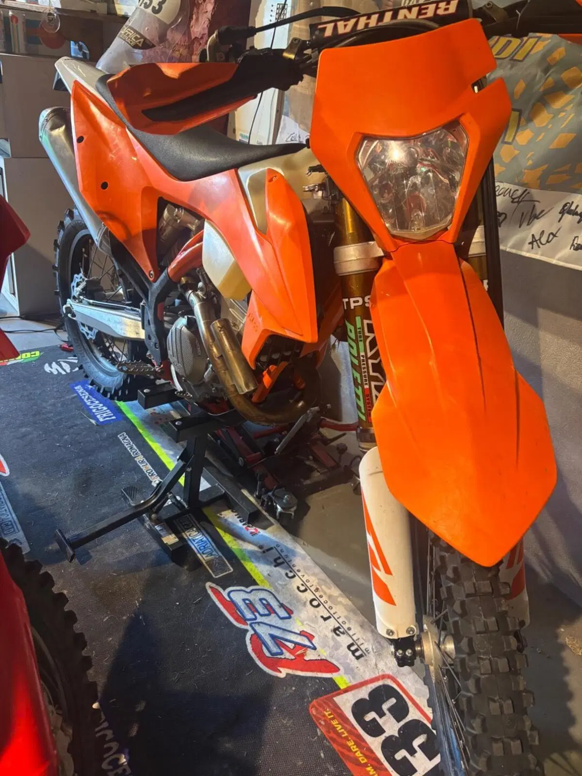 KTM 250 EXC-F (2023) (2)