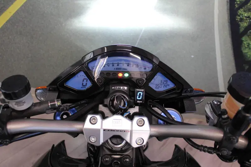 Honda CB 1000 R (2008 - 10) (6)