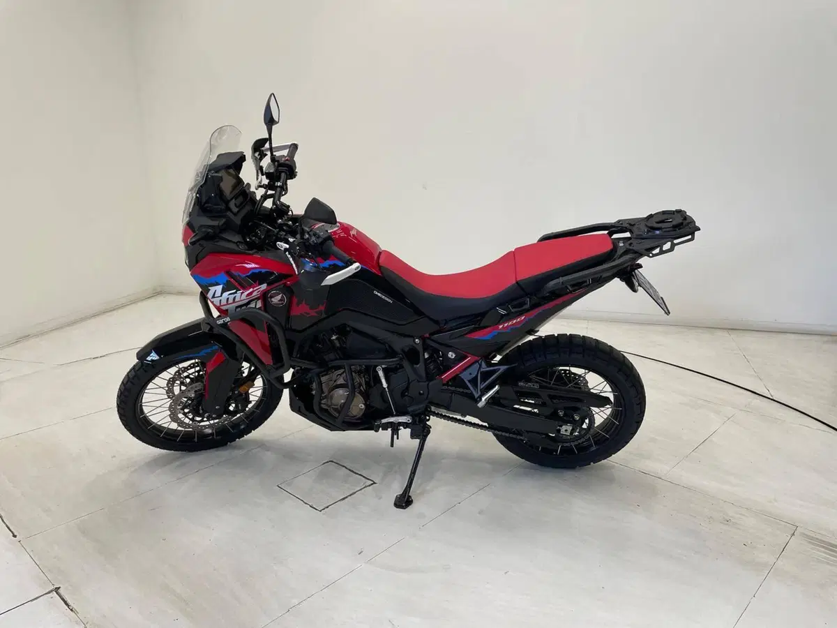 Honda Africa Twin CRF 1100L ES (2024 - 26)