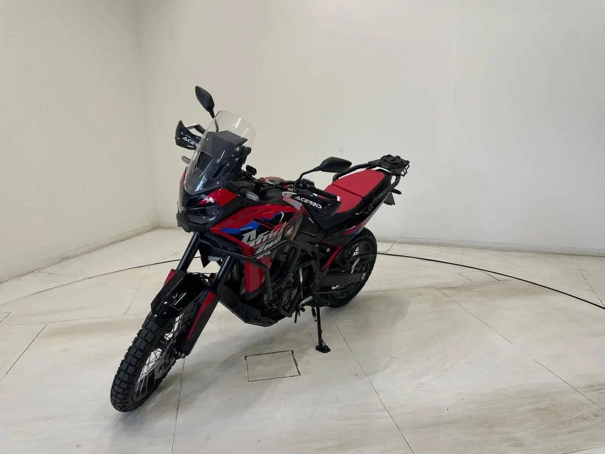 Honda Africa Twin CRF 1100L ES (2024 - 26) (2)