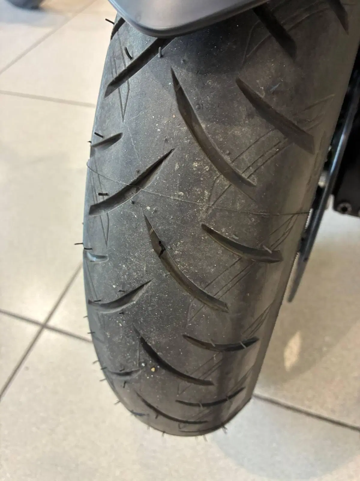 Yamaha T-Max 560 (2022 - 24) (4)