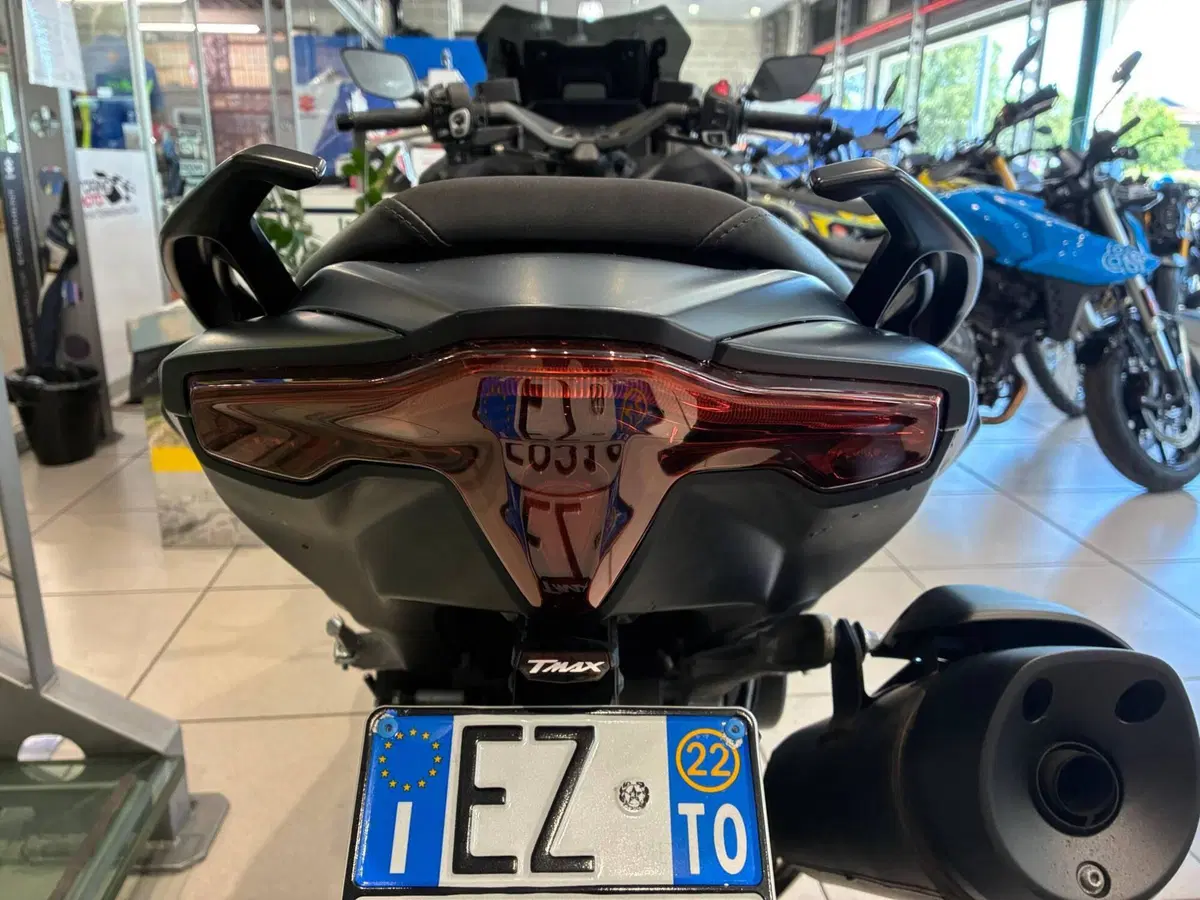 Yamaha T-Max 560 (2022 - 24) (7)
