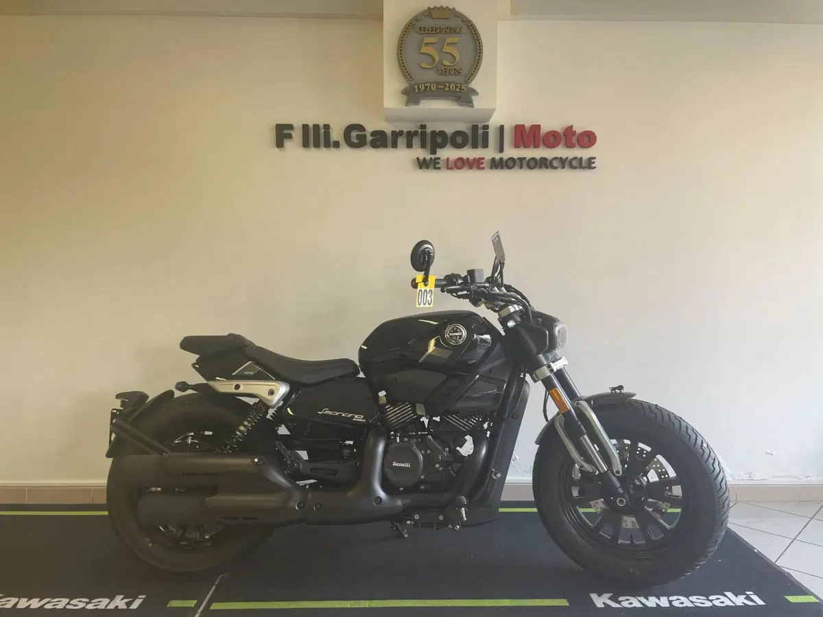 Benelli Leoncino 400 Bobber (2026) (2)