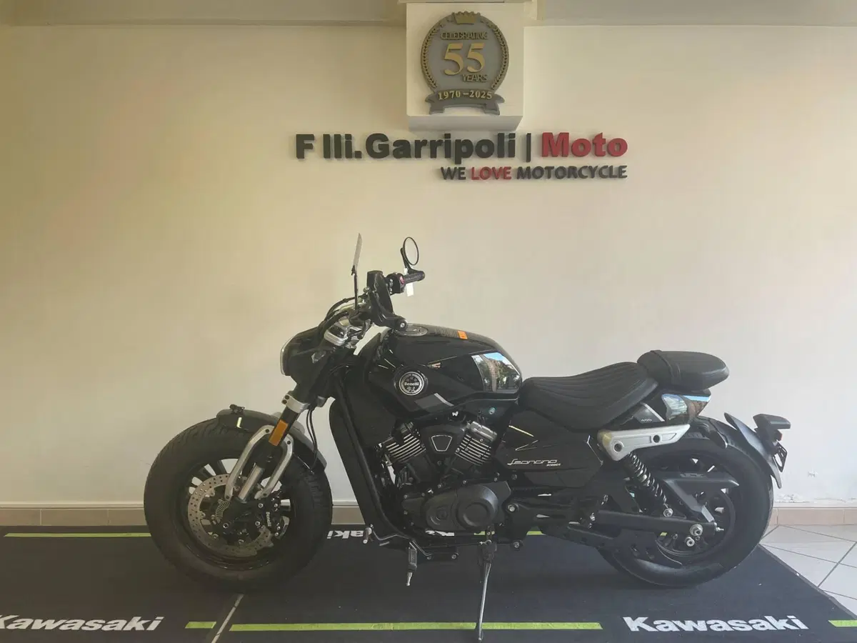 Benelli Leoncino 400 Bobber (2026)