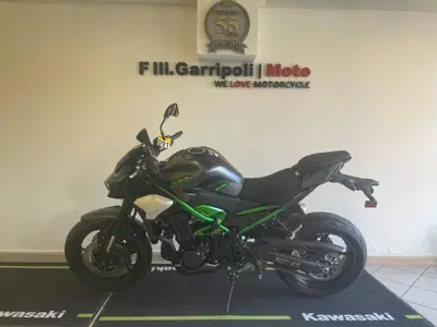 Kawasaki Z 900 (2025 - 26) nuova