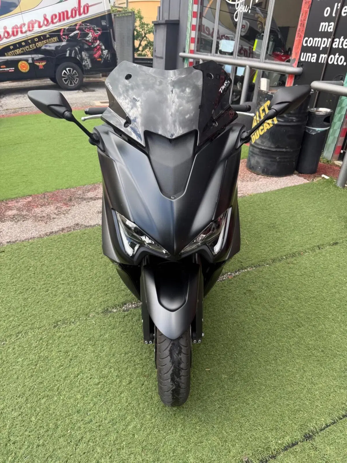 Yamaha T-Max 560 (2020 - 21) (4)