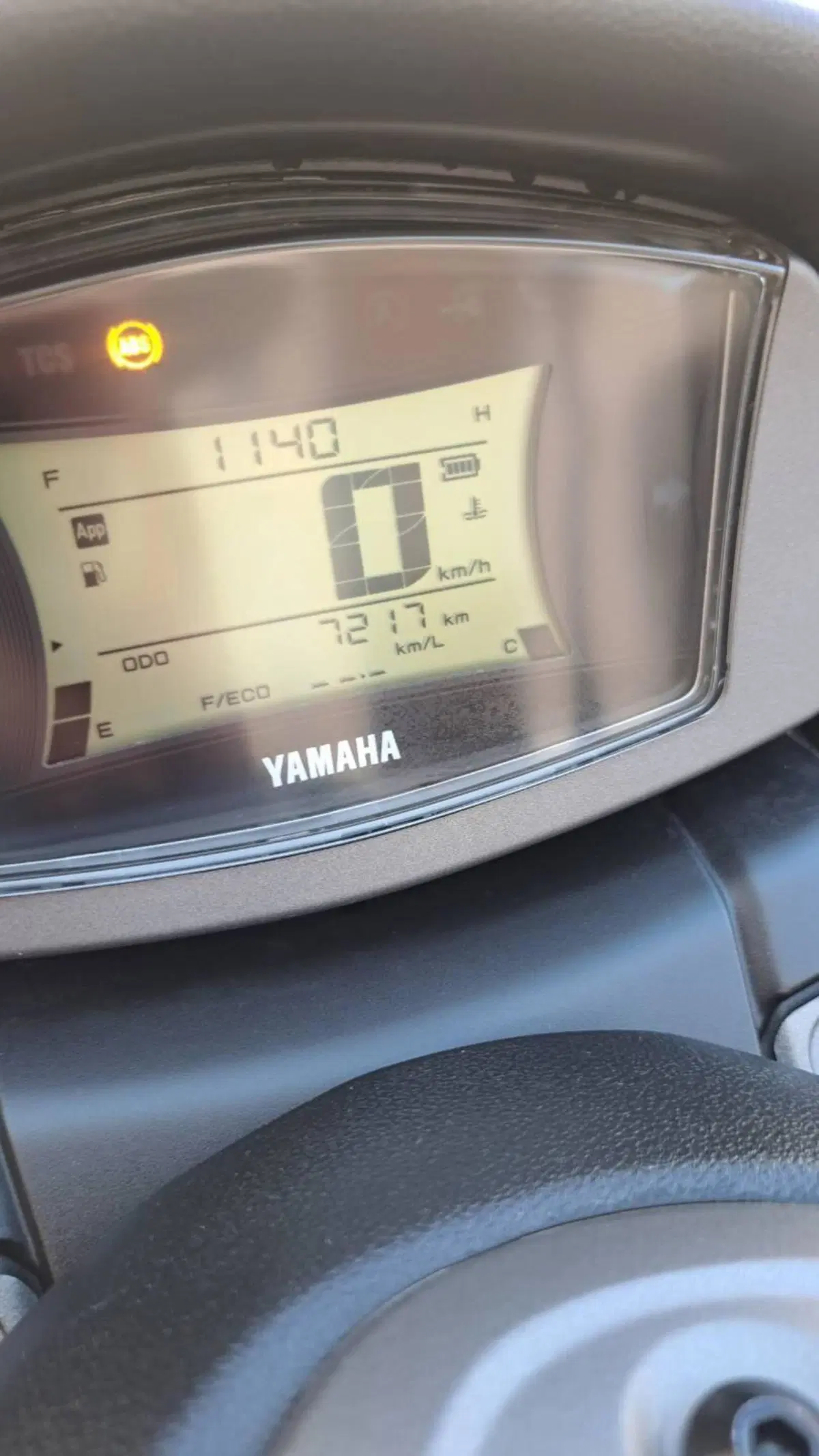 Yamaha N-Max 155 (2022 - 25) (8)