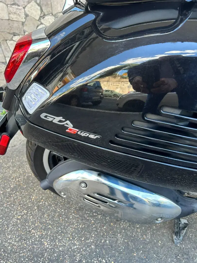 Vespa GTS 310 Super (2025 - 26) (2)