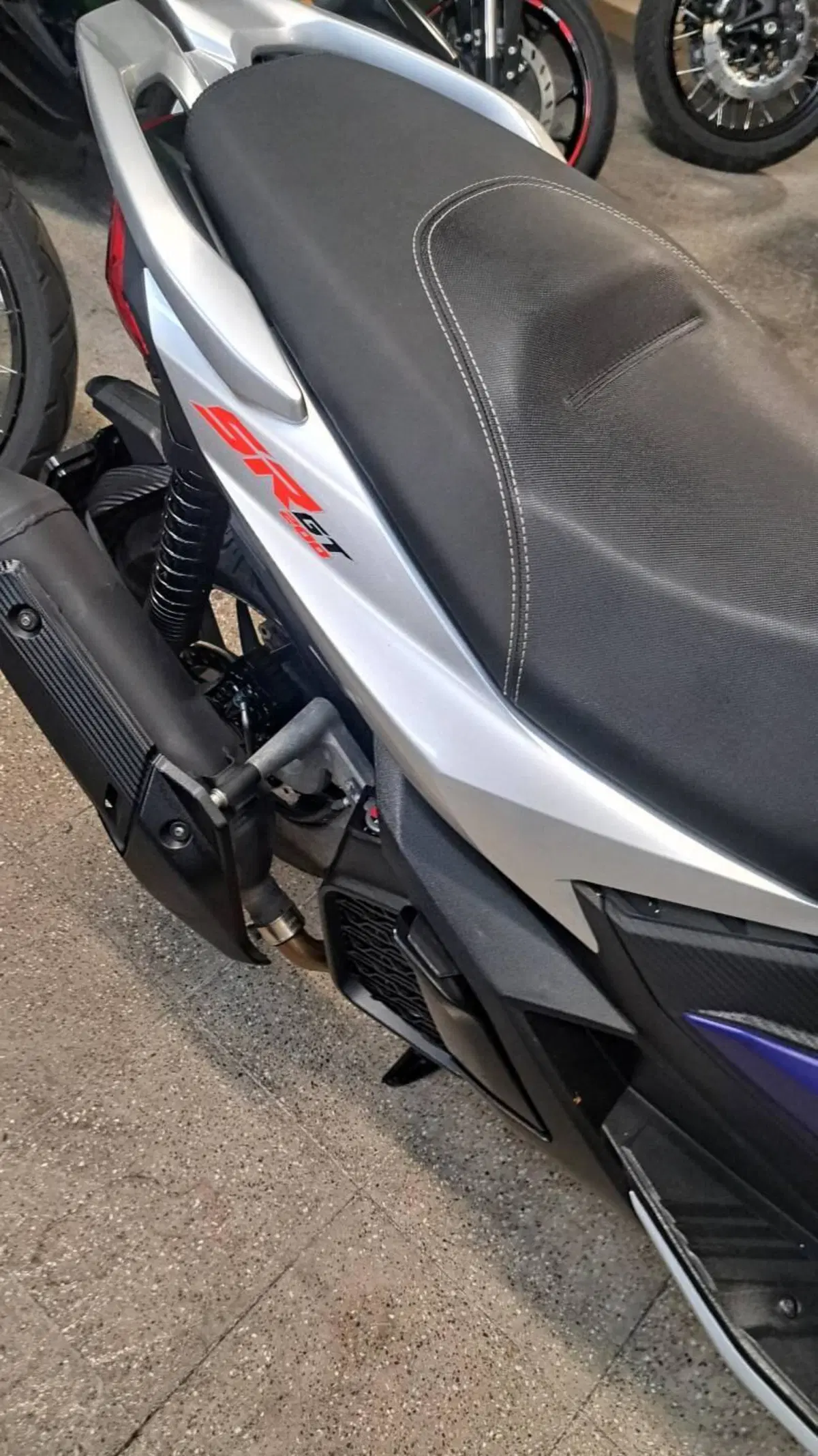 Aprilia SR GT 200 (2022 - 24) (4)