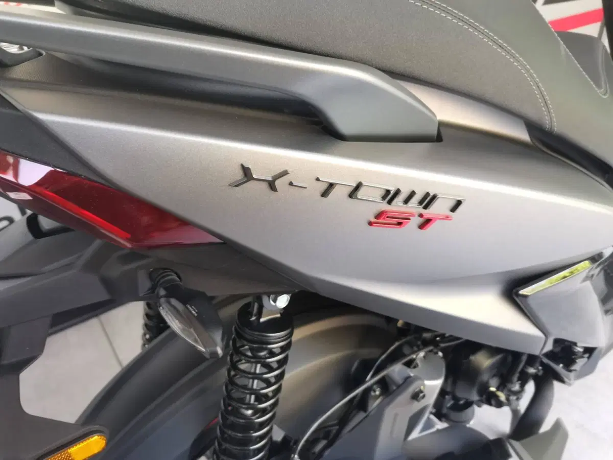 Kymco X-Town 250ST (2026) (11)