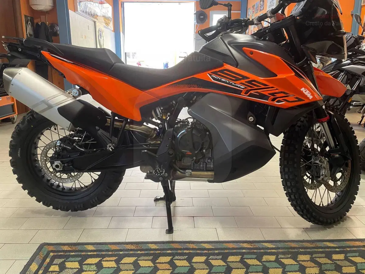KTM 890 Adventure (2022) (4)
