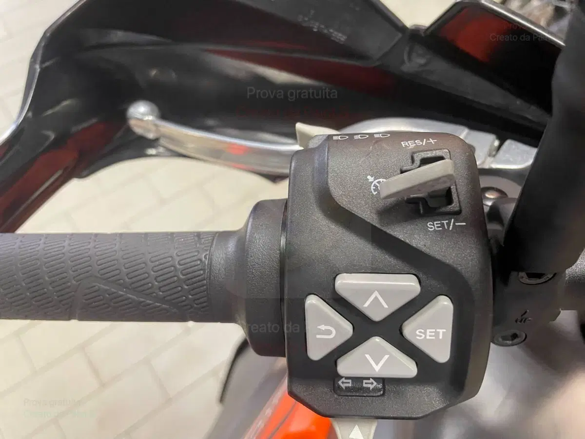 KTM 890 Adventure (2022) (8)