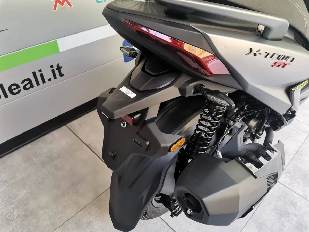 Kymco X-Town 250ST (2026) (19)