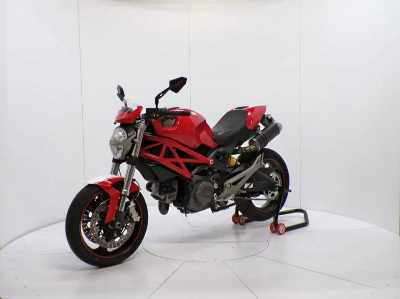 Ducati Monster 696 (2008 - 13) (3)