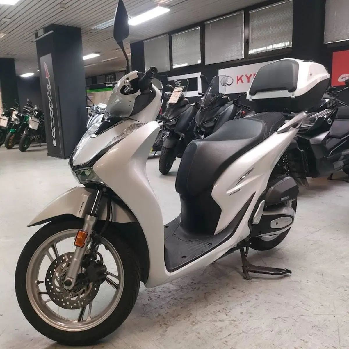 Honda SH 150i (2020 - 23) (7)
