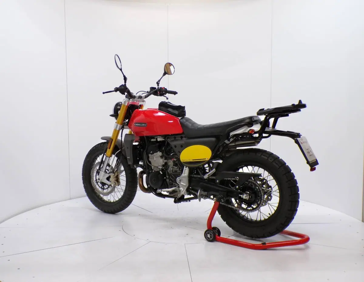 Fantic Motor Caballero 500 Scrambler (2021 - 23) (5)