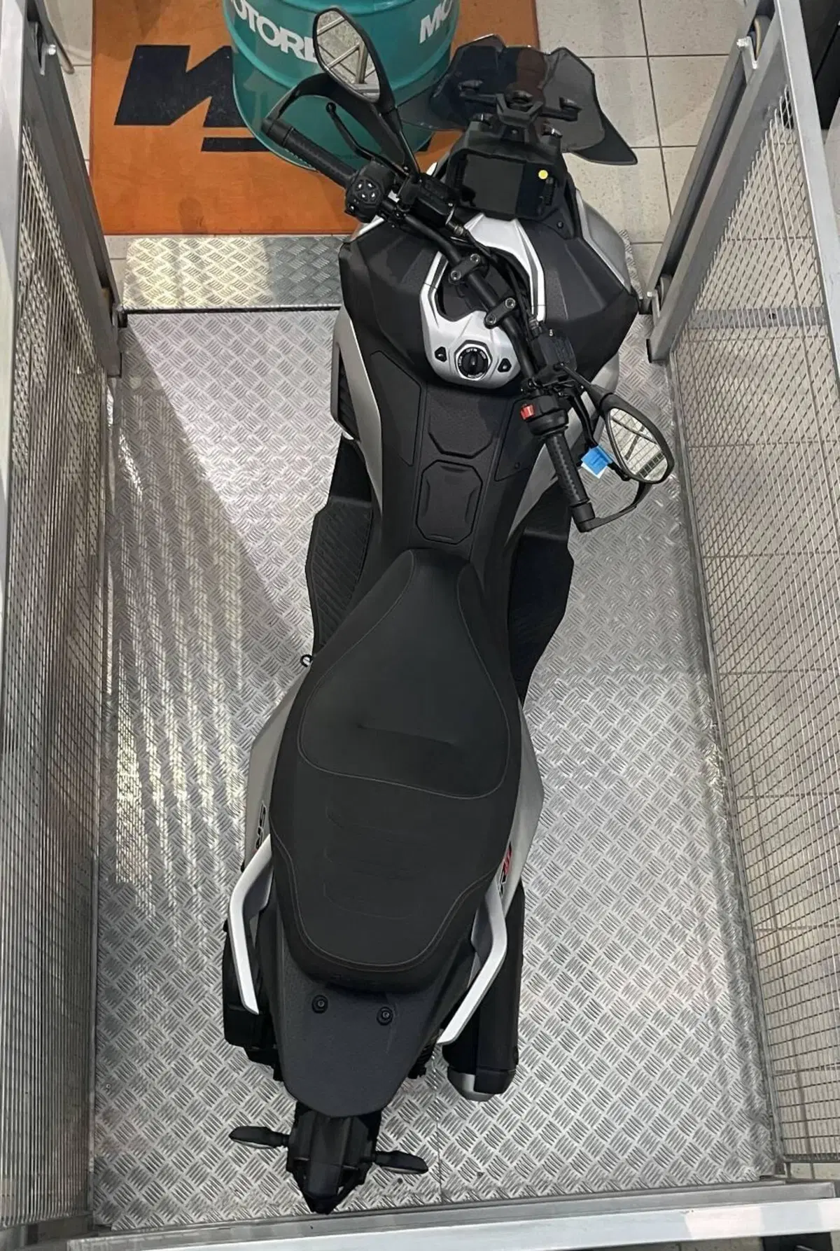 Aprilia SR GT 400 (2026) (2)