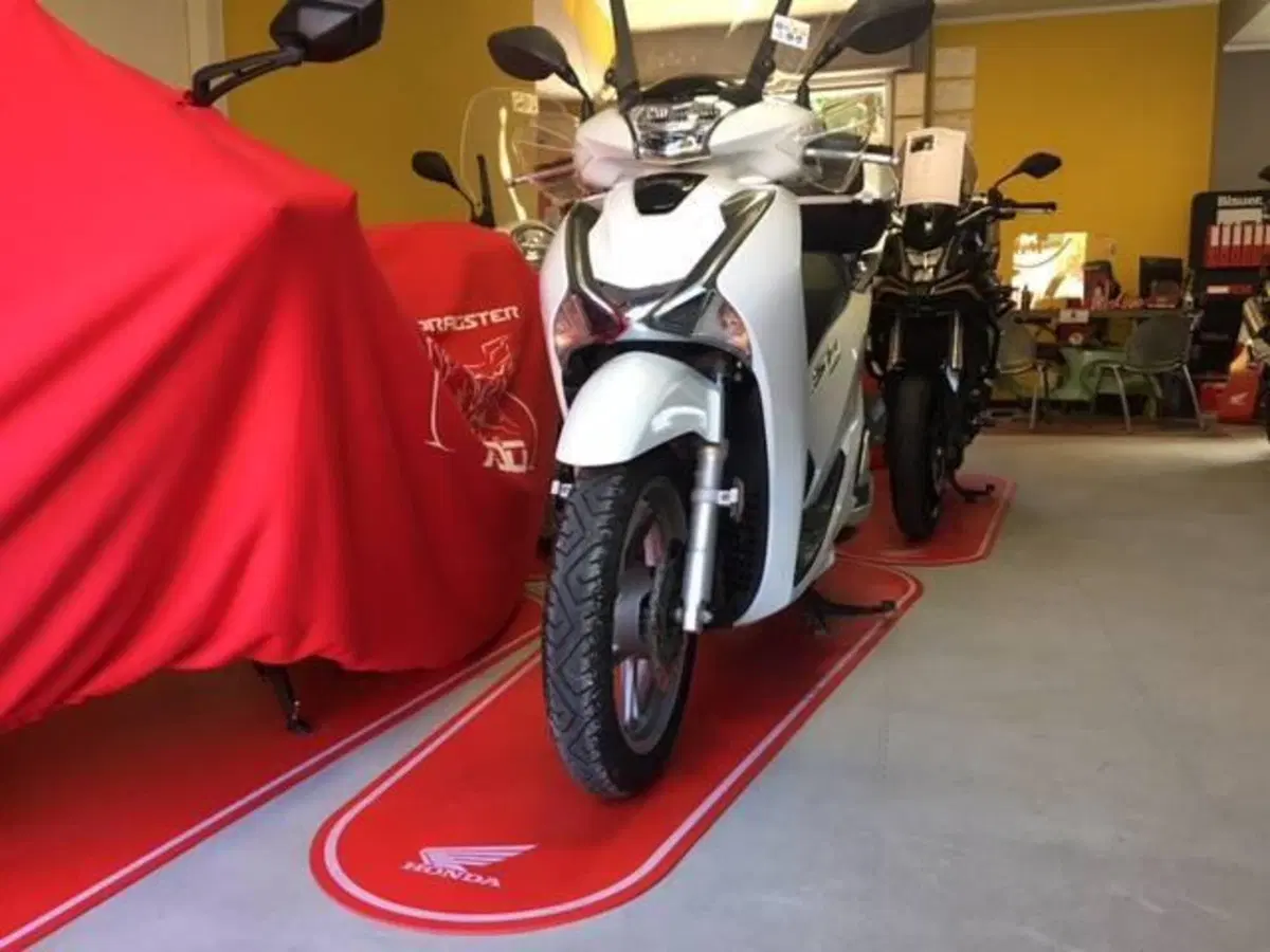 Honda SH 150i (2017 - 19) (2)