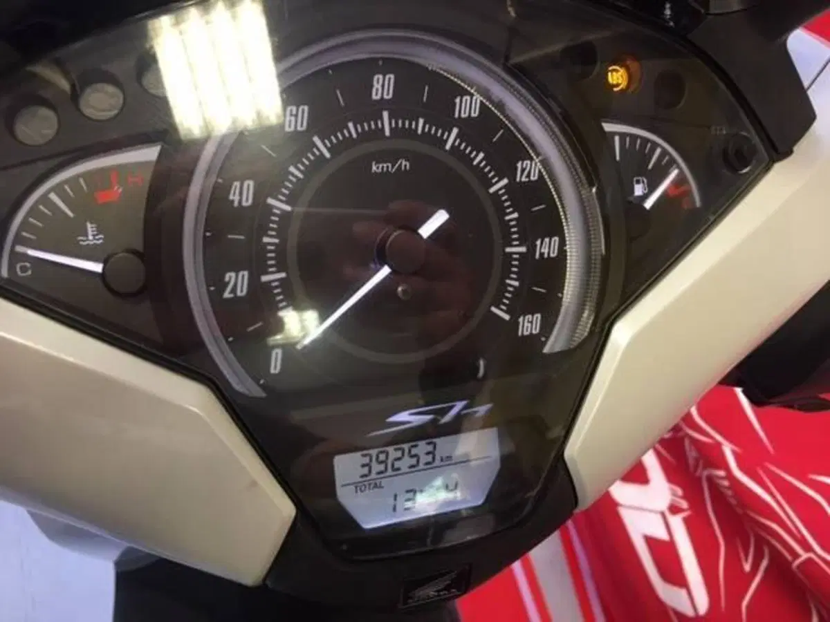 Honda SH 150i (2017 - 19) (3)