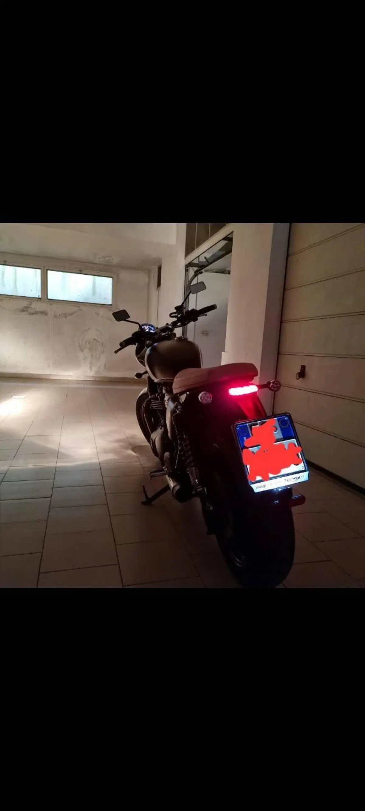 Triumph Street Twin 900 (2016) (4)