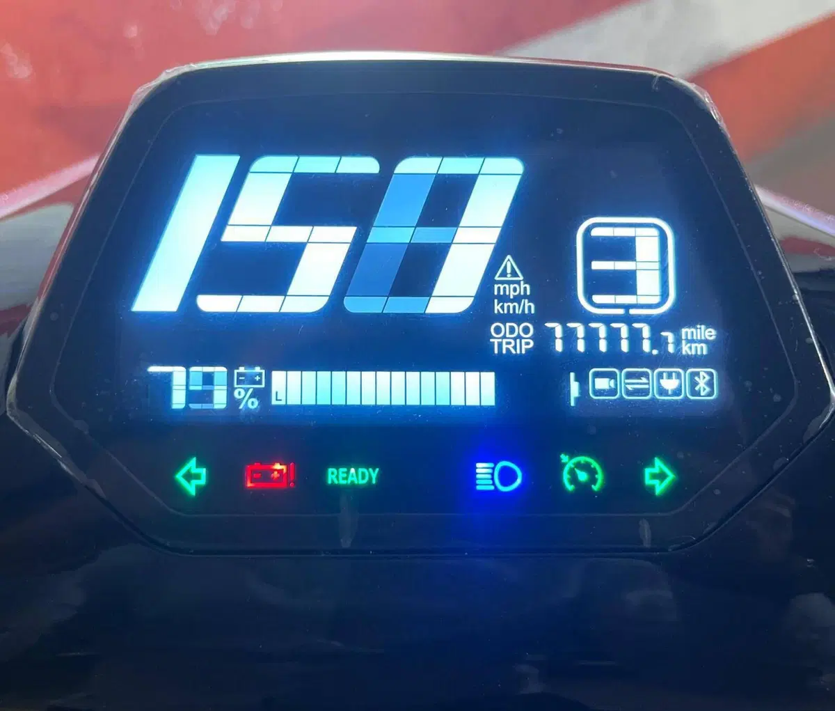 VMoto CUx Pro (2024 - 26) (5)