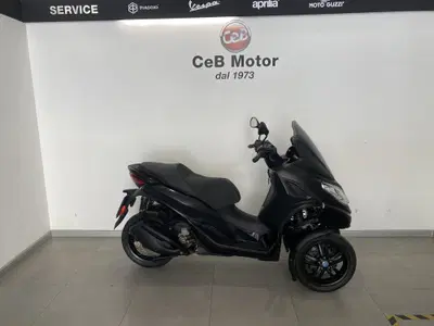 Piaggio MP3 300 Sport ABS Hpe (2021 - 24) usata