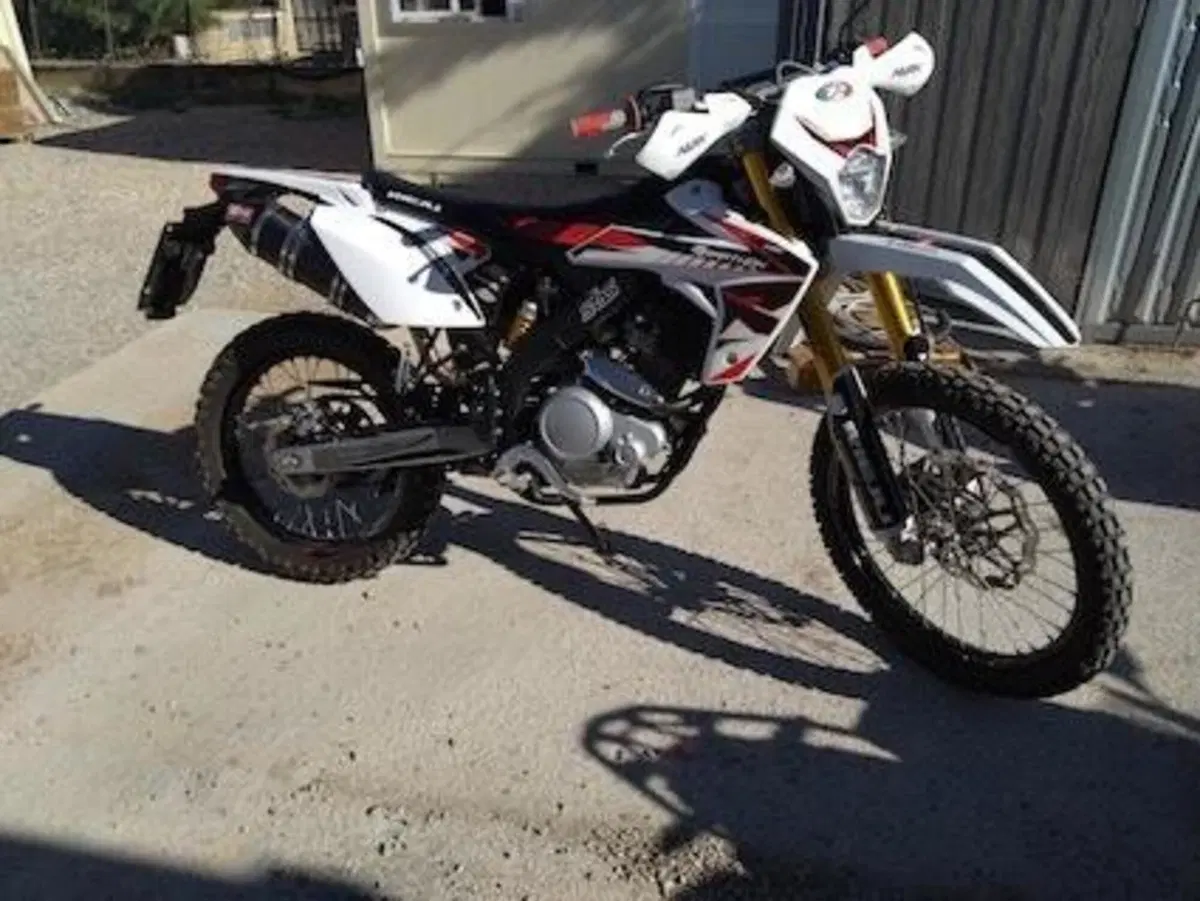 Rieju Marathon 125 Pro (2022 - 25) (2)
