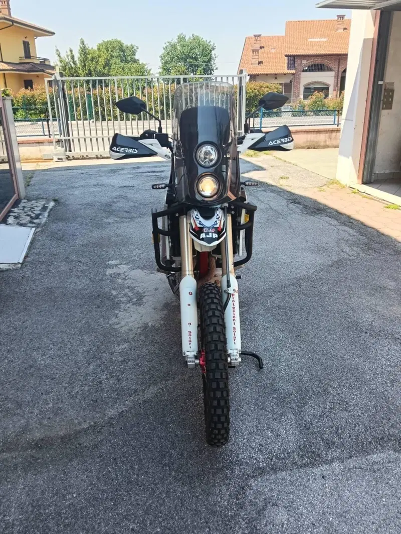 AJP PR7 650 Adventure (2021 - 24)