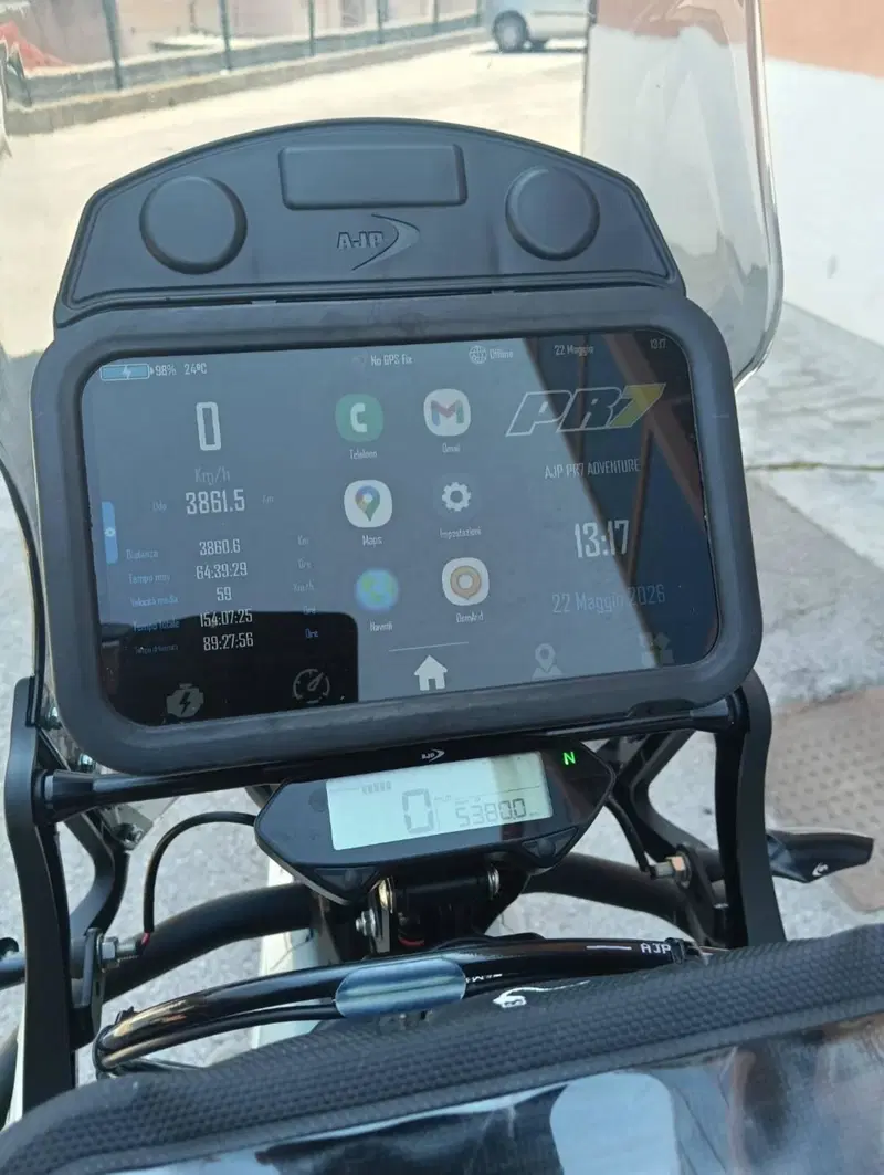 AJP PR7 650 Adventure (2021 - 24) (3)
