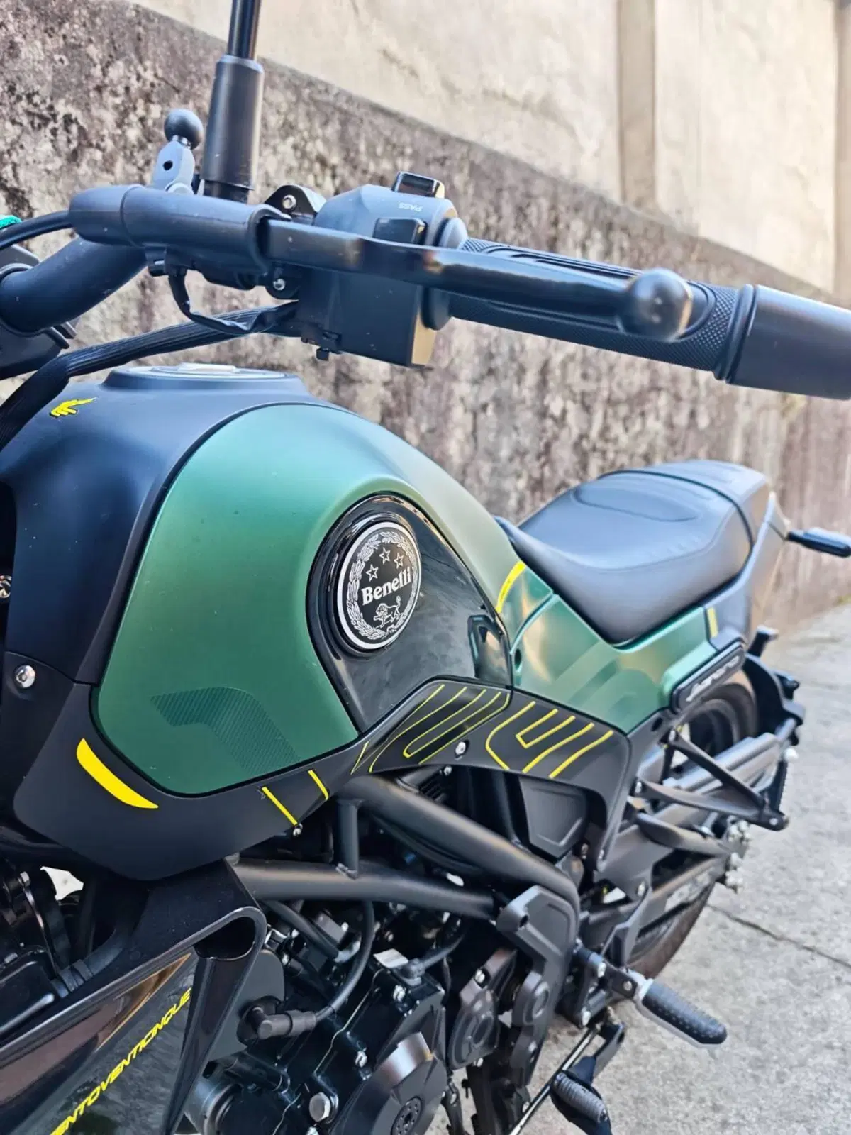Benelli Leoncino 125 (2022 - 25) (2)