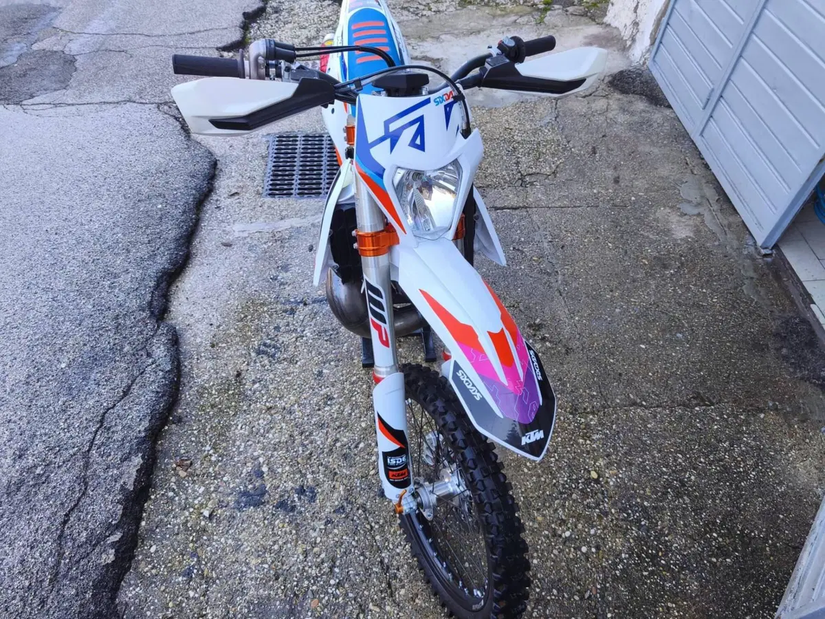 KTM 300 EXC TPI Six Days (2022) (7)