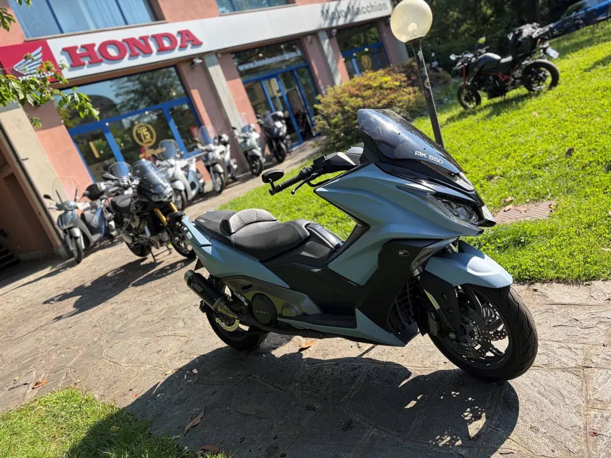 Kymco AK 550 ETS (2021 - 26) (4)
