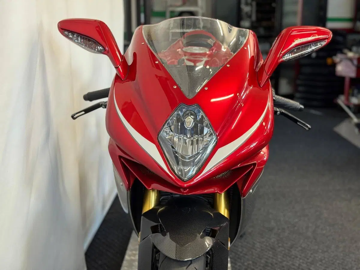 MV Agusta F3 675 Oro (2011) (13)