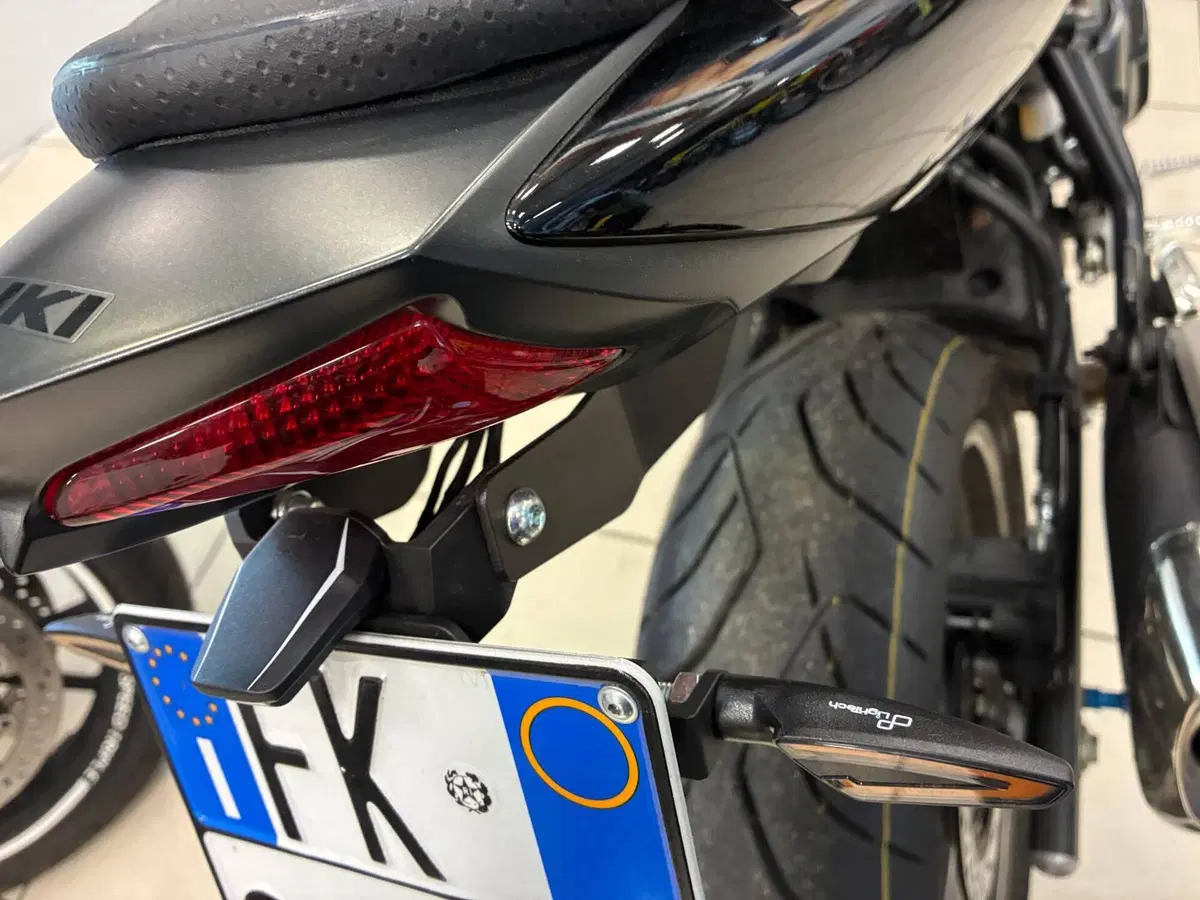 Suzuki SV650 (2021 - 24) (6)