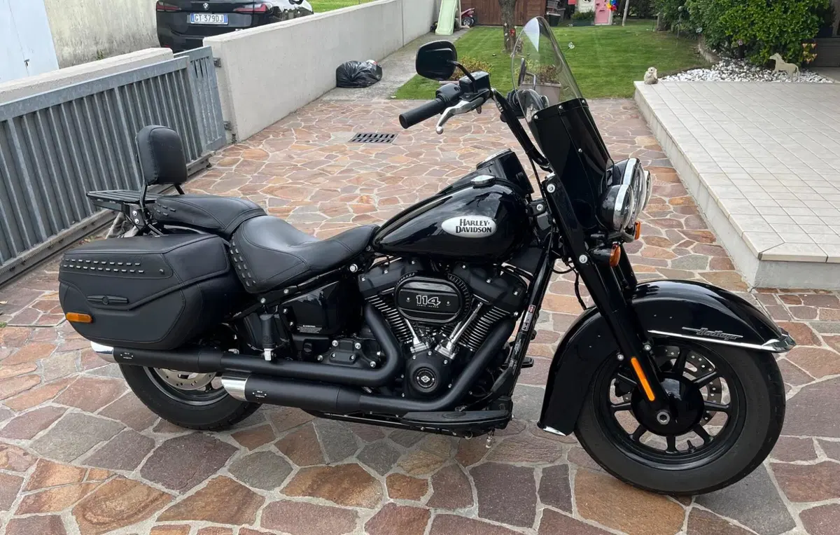 Harley-Davidson 114 Heritage Classic (2018 - 20) - FLHCS (6)