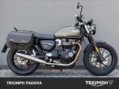 Triumph Street Twin 900 (2021 - 22) usata