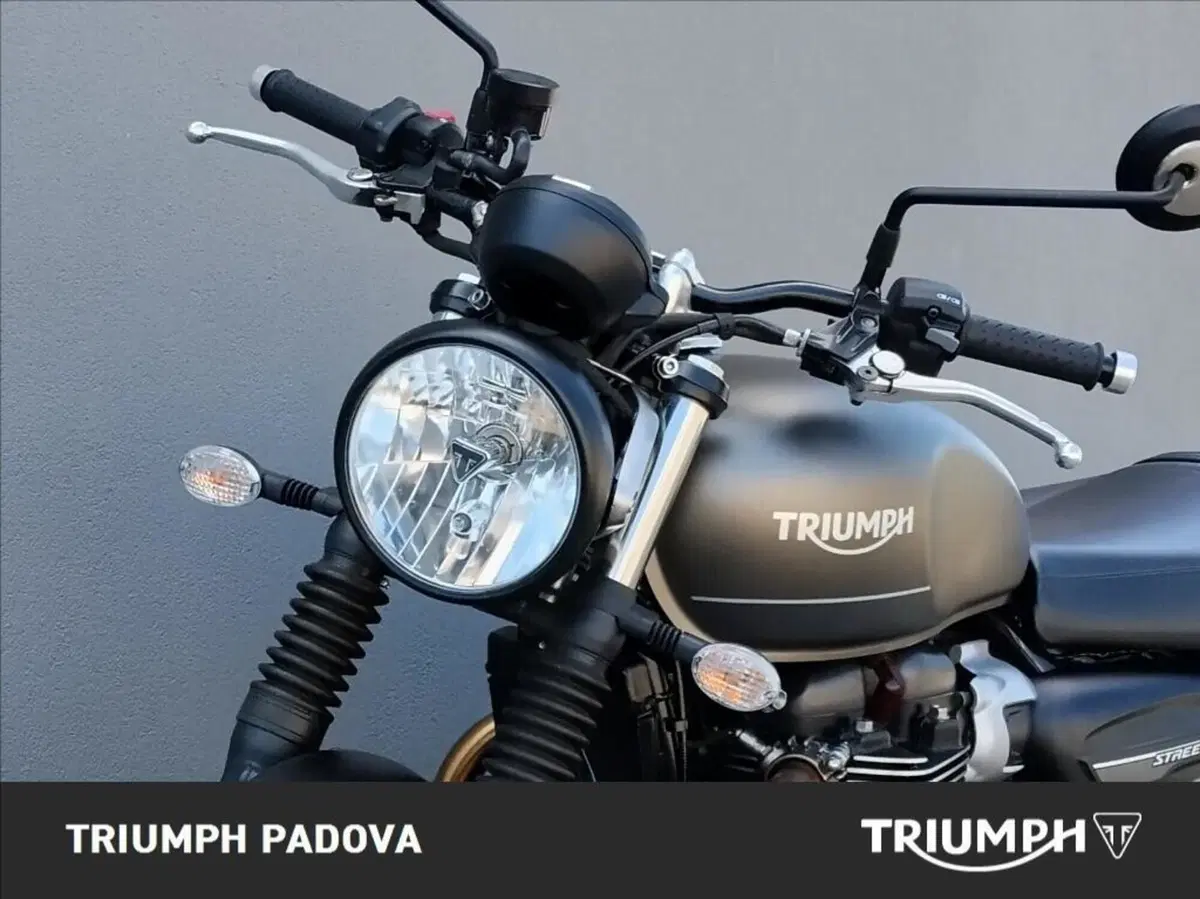 Triumph Street Twin 900 (2021 - 22) (10)