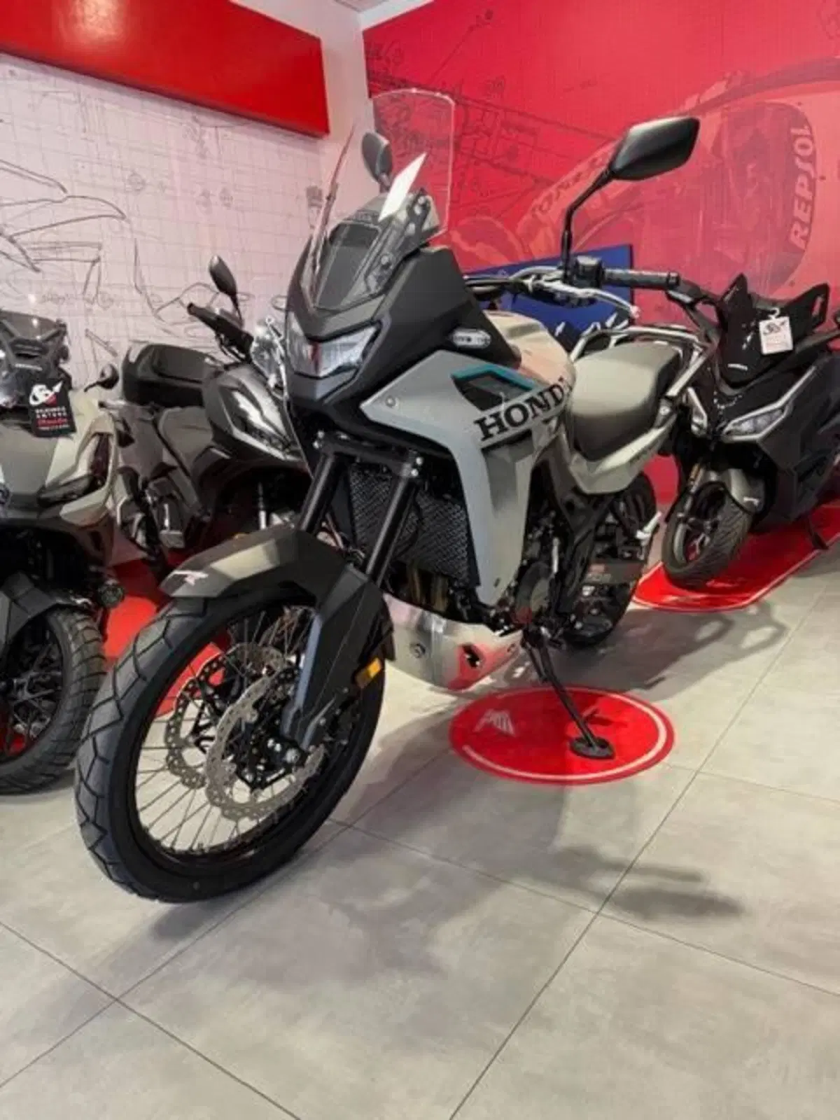 Honda Transalp XL750 (2026) (2)