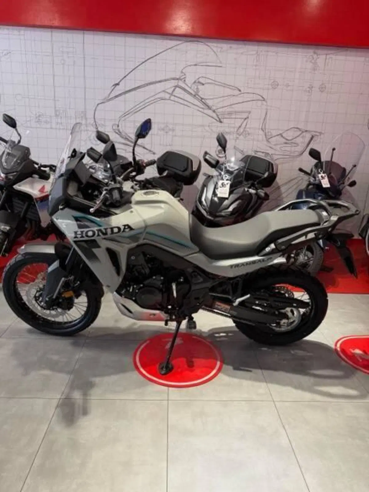 Honda Transalp XL750 (2026) (11)