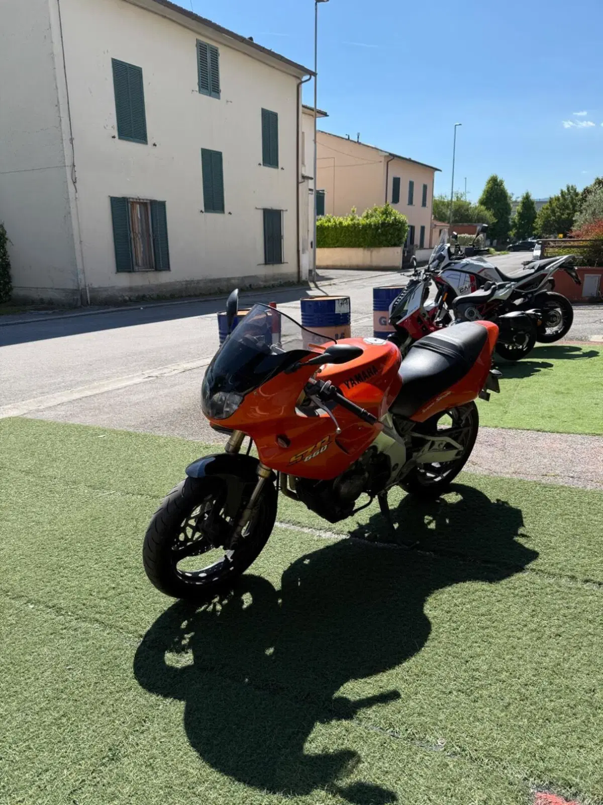 Yamaha SZR 660 Super Single (1995 - 97) (4)