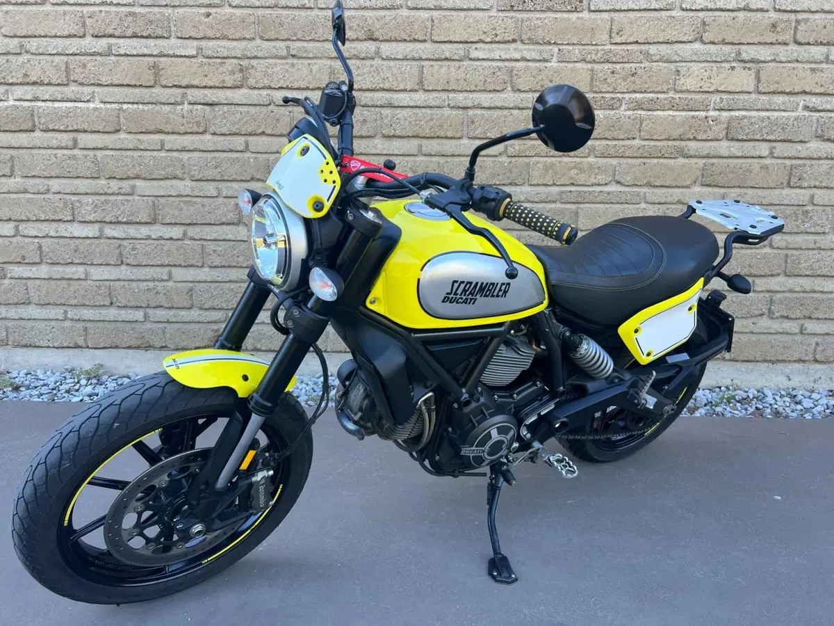 Ducati Scrambler 800 Flat Track Pro (2016 - 17) (3)