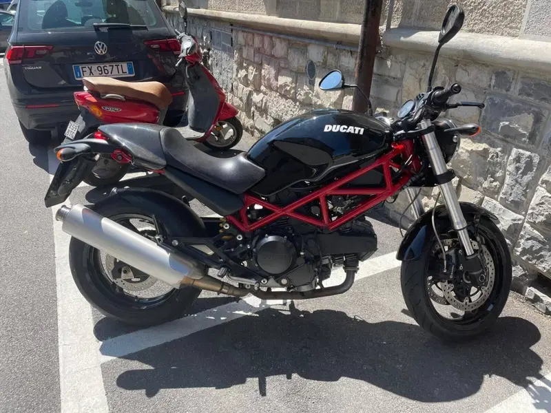 Ducati Monster 695 (2006 - 08) (2)