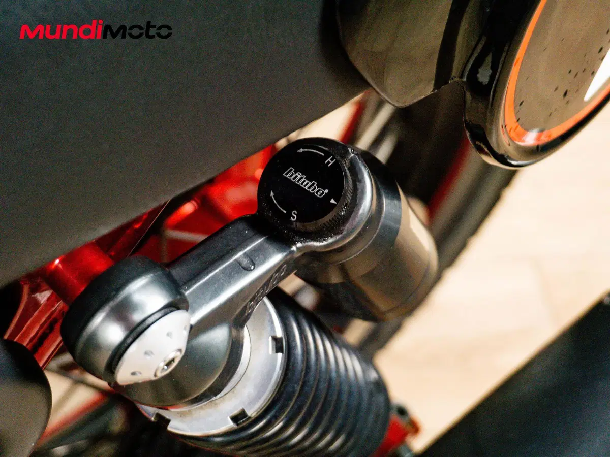 Moto Guzzi V7 III Racer 10Th Anniversary (2020) (19)