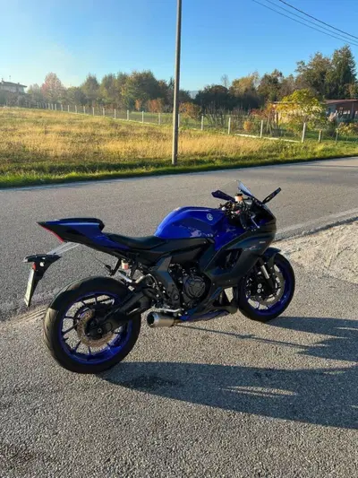 Yamaha YZF R7 (2021 - 25) usata