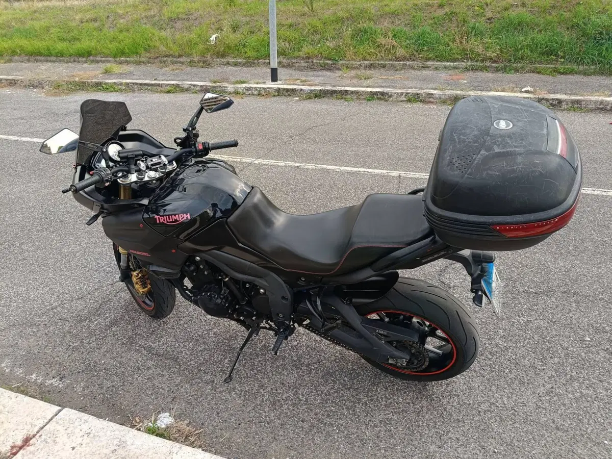 Triumph Tiger 1050 (2006 - 12) (2)