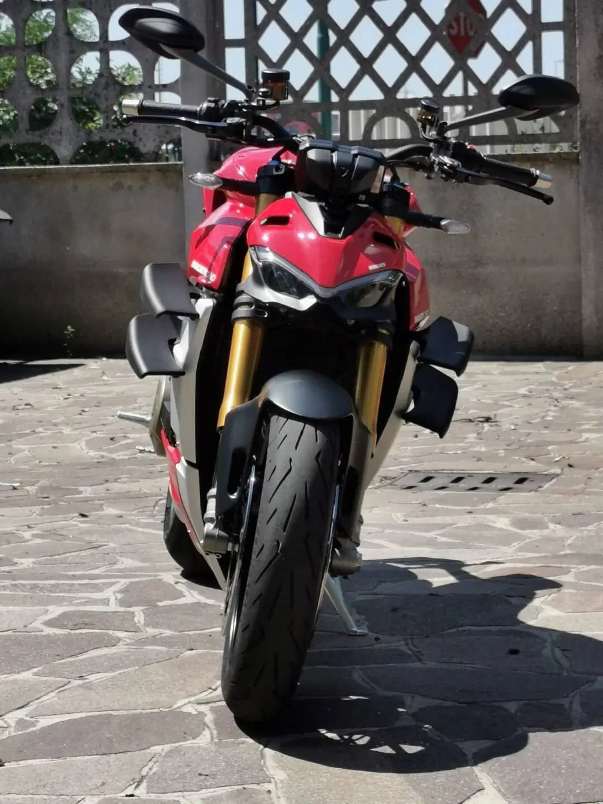 Ducati Streetfighter V4 1100 S (2021 - 22) (2)