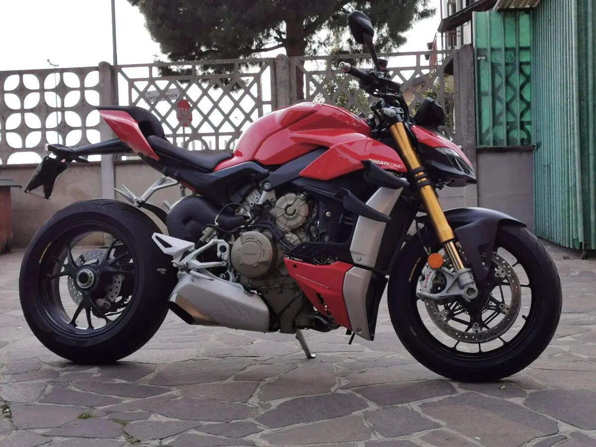Ducati Streetfighter V4 1100 S (2021 - 22) (5)