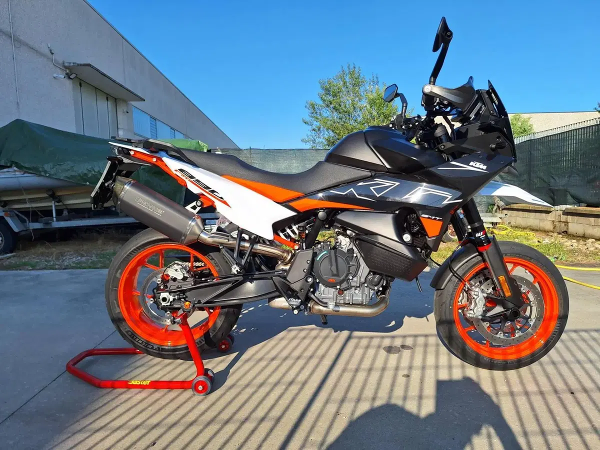 KTM 890 SMT (2023 - 25)