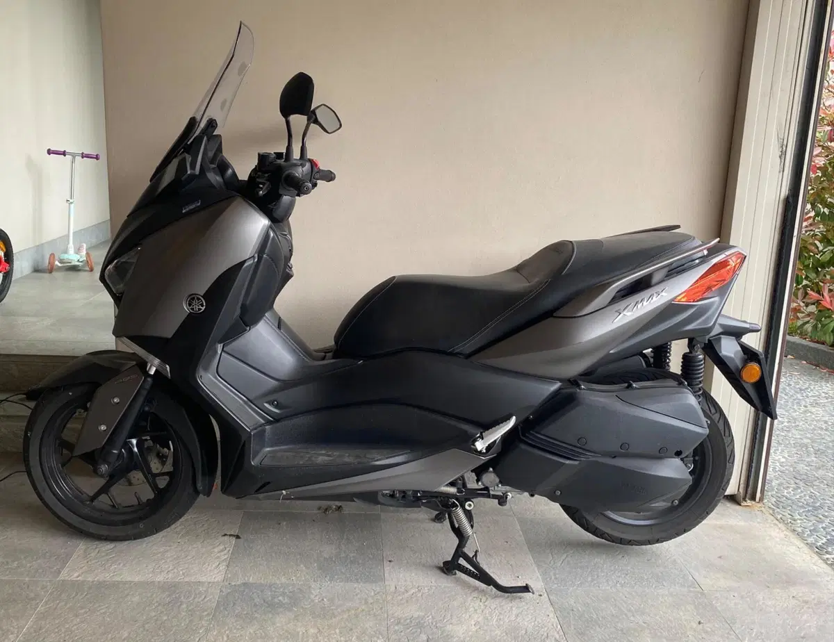 Yamaha X-Max 300 ABS (2017 - 20) (4)